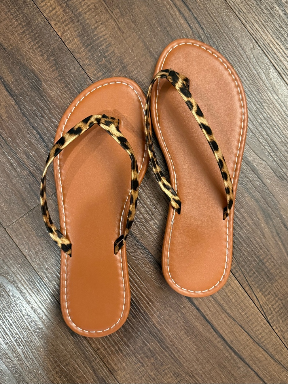 Women's Leopard-Trim Tan Flip Flop Sandals, size 7. $13